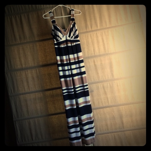 Maternity maxi dress.
