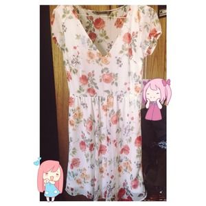 floral Zara dress Sz M, but fits like S