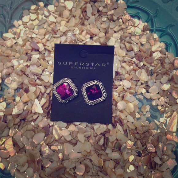 Silver and Plum earrings!