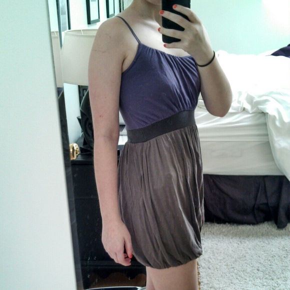 Beautiful Dress - Picture 3 of 3