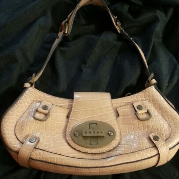 Guess Purse - SOLD - Picture 1 of 1