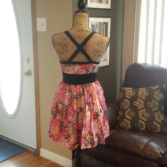 *sold in bundle*HP4/13?Jack bb dakota Floral dress - Picture 2 of 4