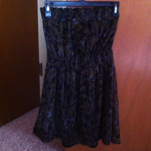 Strapless dress