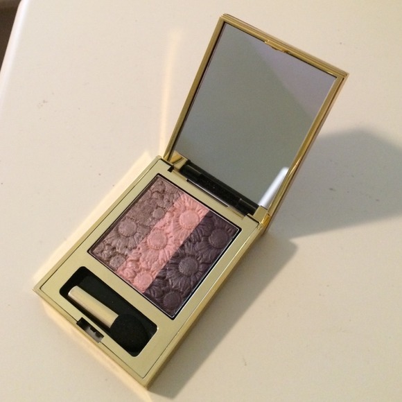 Elizabeth Arden Violet Bloom Eye Shadow