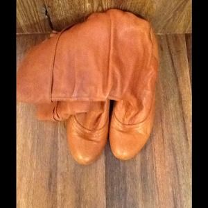 *****JUST REDUCED!!!!!Steve Madden boot*****