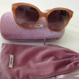 Miu Miu Accessories - 💢SOLD💢 NWOT Authentic Miu Miu Sunglasses Miu Miu Accessories - 💢SOLD💢 NWOT Authentic Miu Miu Sunglasses