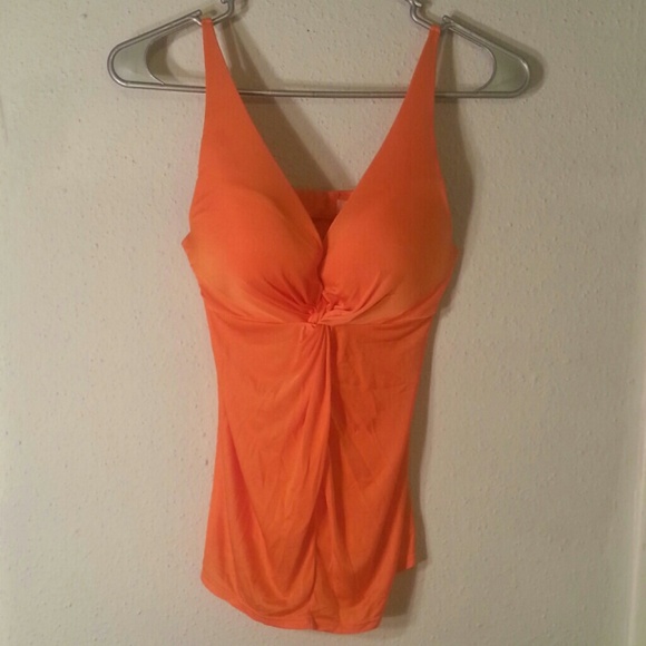 VS orange tank