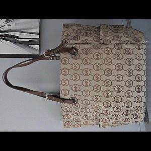 🚫SOLD🚫Michael KORS jet set monogram tote