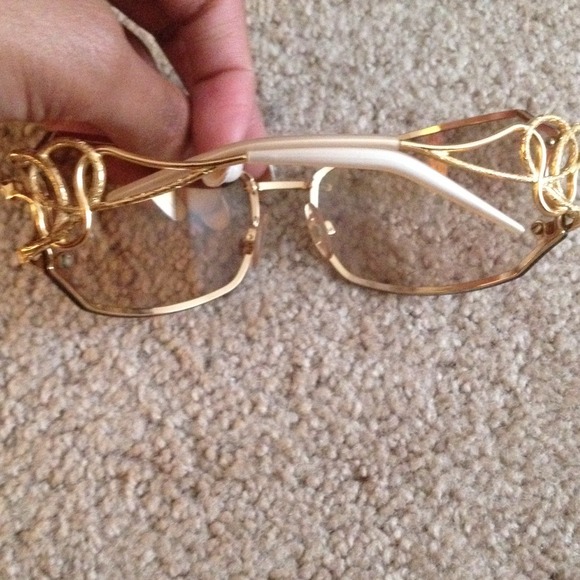 Sunglasses - Picture 2 of 4