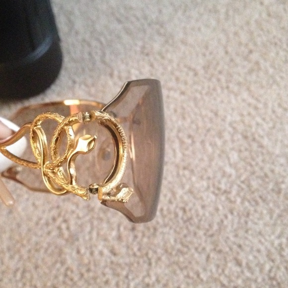 Sunglasses - Picture 3 of 4