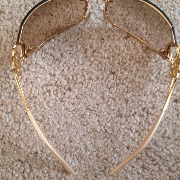 Sunglasses - Picture 4 of 4