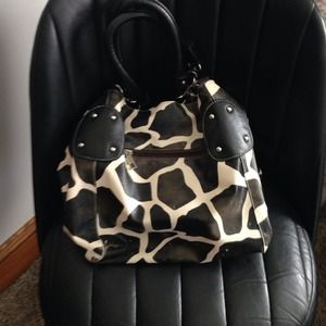 Fash Limited giraffe print purse