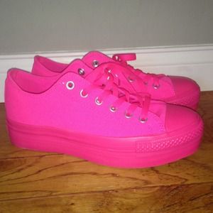 Converse Flatform Sneakers