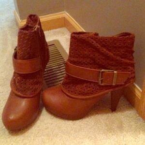 Cute booties!!