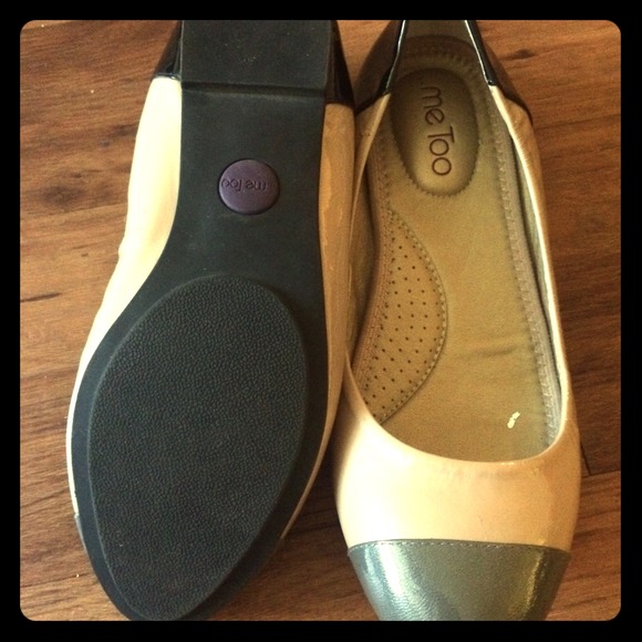 Flats - Picture 1 of 2