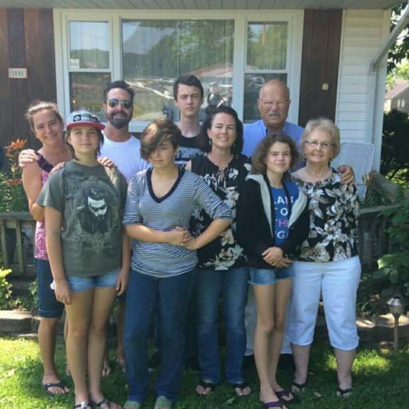 POSH AMBASSADOR make an offer 💗💗 - Picture 16 of 17