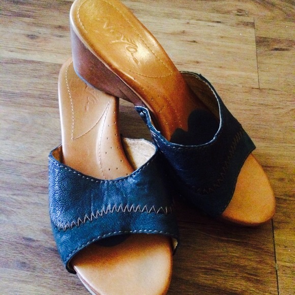 Naya leather mule - Picture 2 of 2