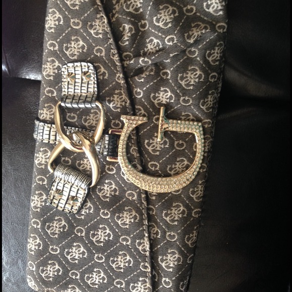 Guess 28$ - Picture 1 of 3