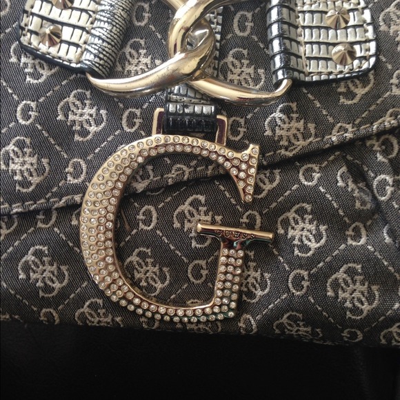 Guess 28$ - Picture 2 of 3