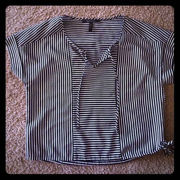BCBGMaxAzria Tops - Bundle ‼️Striped BCBG shirt & clutch!