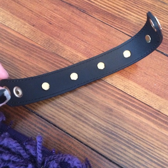 Leopard print bracelet with gold studs - Picture 4 of 4