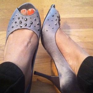 🔻Reduced🔻Grey satin beauties 💕