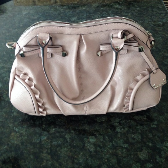Jessica Simpson purse