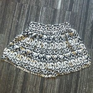 Black and cream printed skirt