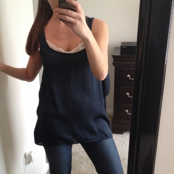 Beautiful navy top/camisole set!  So pretty!💙💙💙