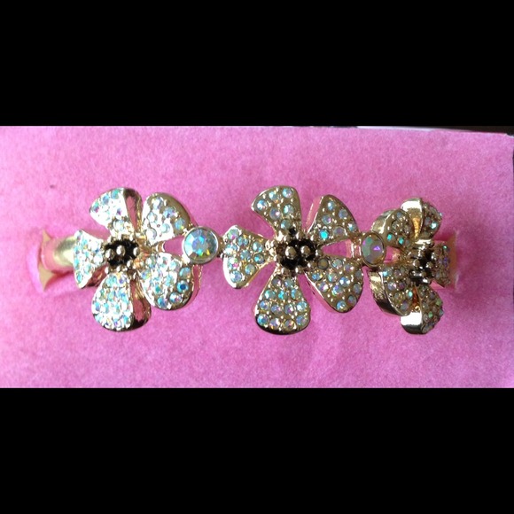 Betsey Johnson bracelet
