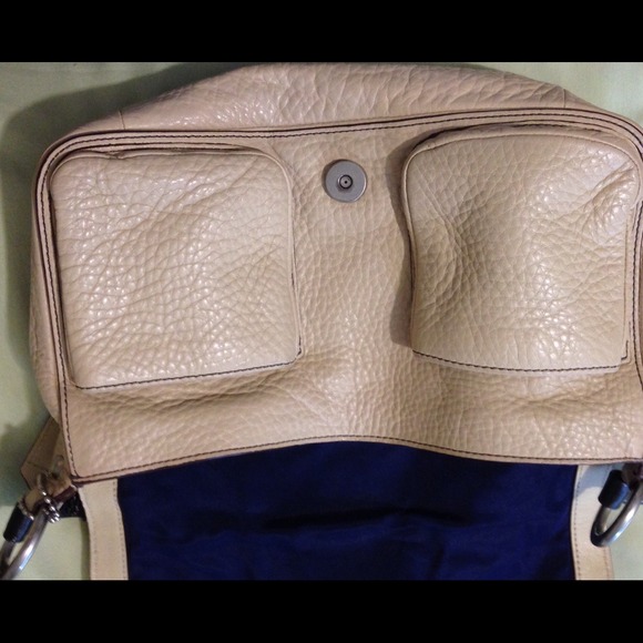 Coach - Picture 4 of 4