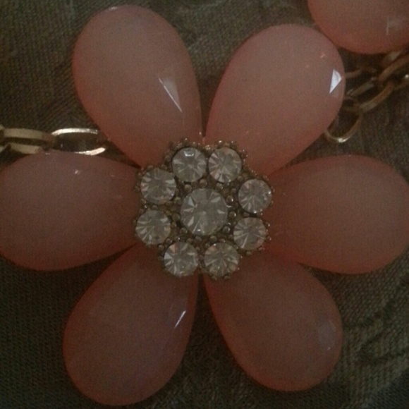 Flower Necklace - Picture 3 of 3