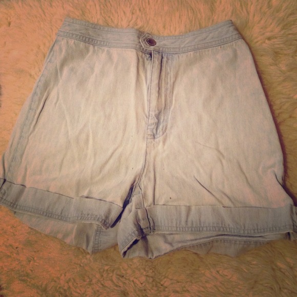 Super high waisted light washed shorts