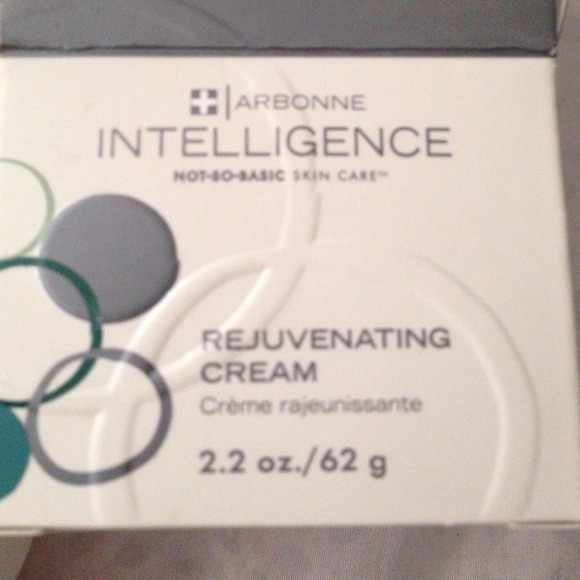 Arbonne rejuvenating cream