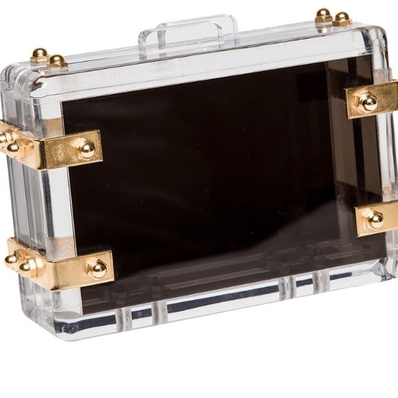 CC Skye vaulted clutch