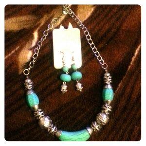 Pendients and collar