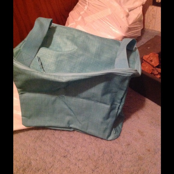 Cooler - Picture 1 of 1