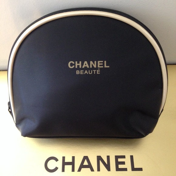 chanel beaute makeup bag
