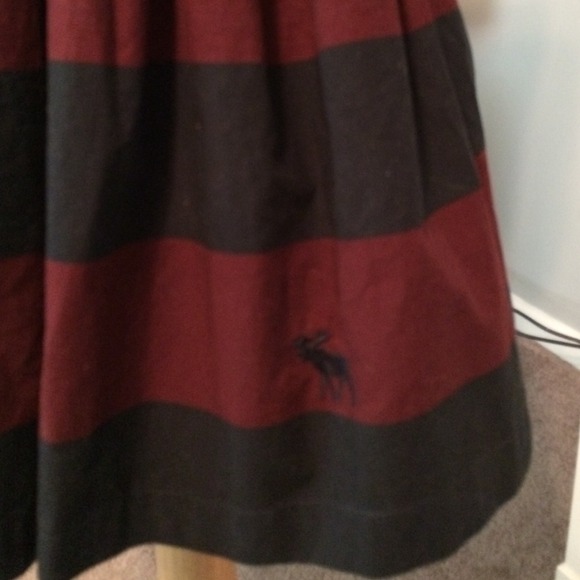 Abercrombie and Fitch striped dress with snap bow. - Picture 3 of 4