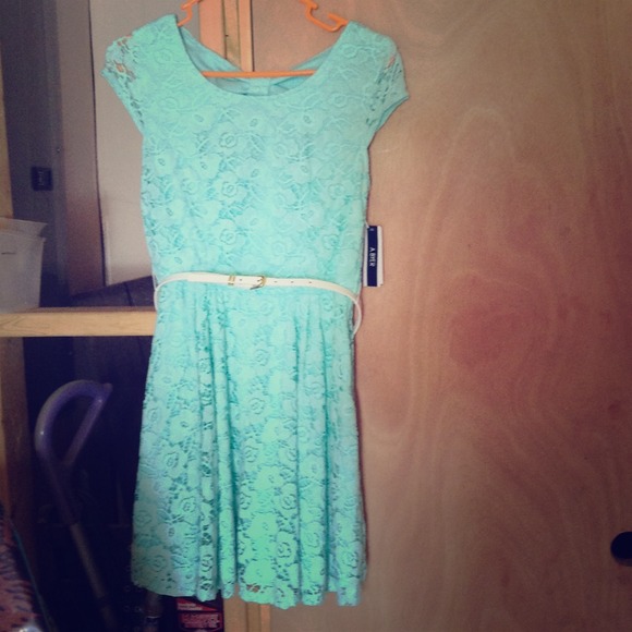 TRADE BUNDLE💙 For Chelsea!