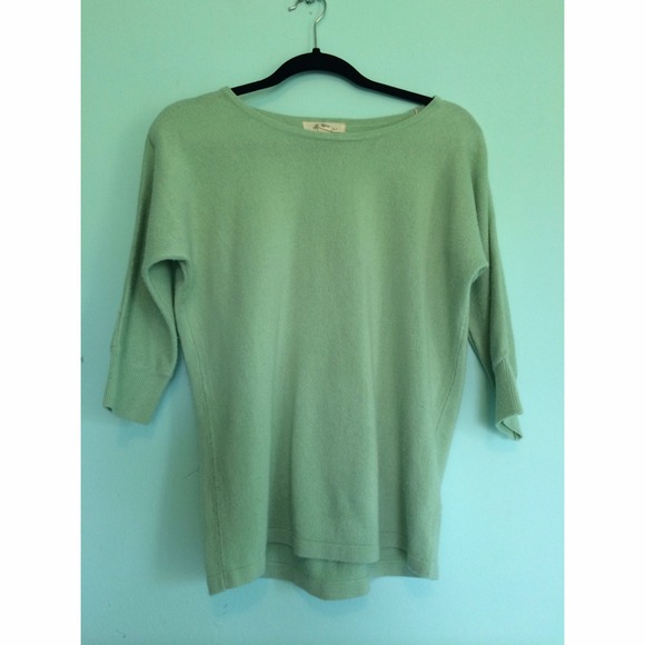 Forever 21 Sweaters - 🚫SOLD🚫FOREVER 21 MINT SWEATER