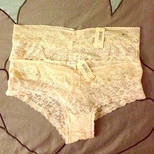 New nude lace panties!!!!! Value$25!!!!