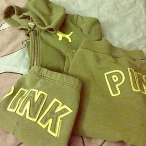 VS PINK: sweatsuit with the matching shorts!!!😘