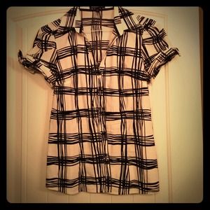 Express size M short sleeve, button down