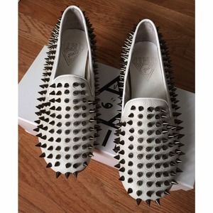 Trading with @aksana86 UNIF HELLRAISER WHITE