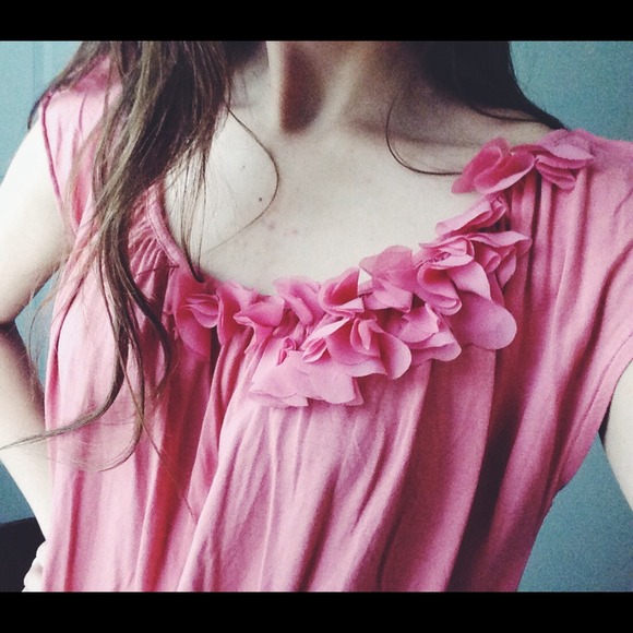 • H&M Pink Floral Ruffle Top • - Picture 4 of 4