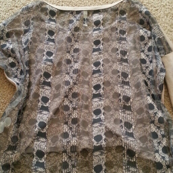 Oversized long sleeve top - Picture 2 of 2