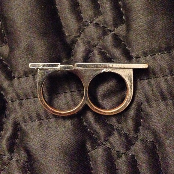 ❌SOLD❌Cross double ring - Picture 2 of 3