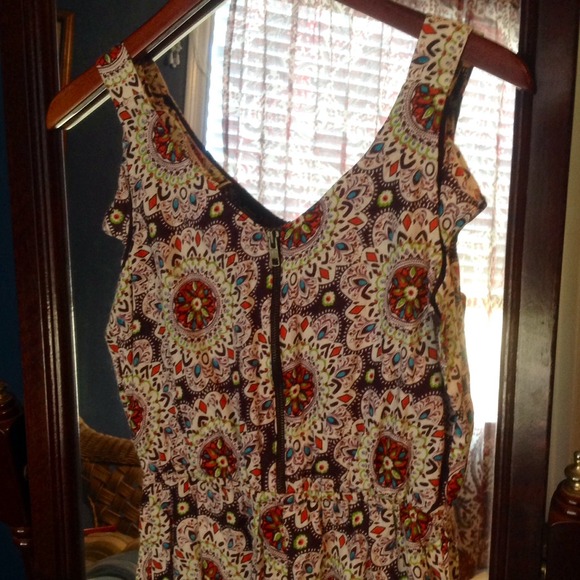 BUNDLED! Ruffled romper - Picture 4 of 4