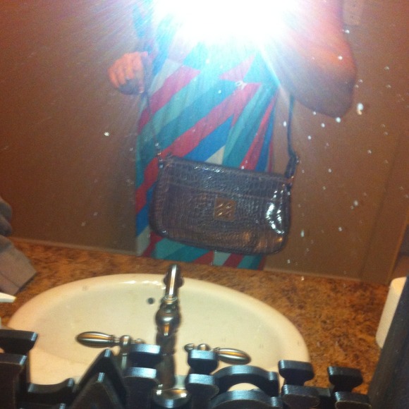 💜BNWOT Patent Leather Crossbody & Wallet - Picture 3 of 3